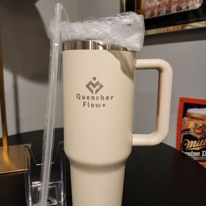 Quencher Flow+ Cream Tumbler with Straw